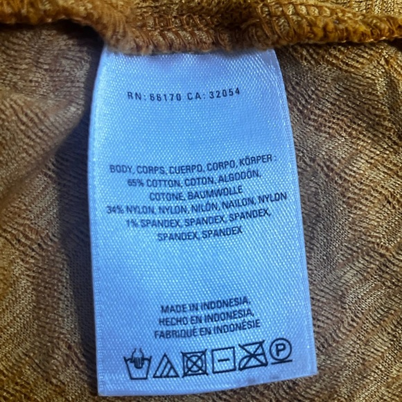 Anthropologie Ett:Twa Wesley Gold Textured Short Sleeve Blouse Size Medium - Picture 7 of 7